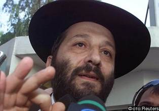Арье Дери начал с внутренних проблем общины: объявляет "мировую войну" "ашкеназскому засилью"