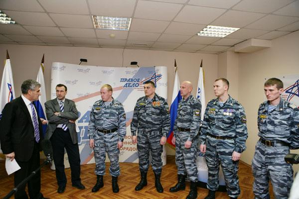 http://www.russkoedelo.org/novosti/2012/images/may/iphone-sell-out.jpg