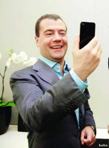 Медведев с Айфоном