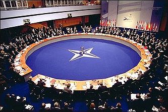 http://upload.wikimedia.org/wikipedia/commons/thumb/7/7e/NATO-2002-Summit.jpg/333px-NATO-2002-Summit.jpg