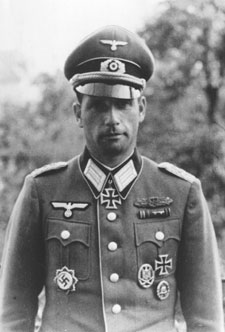 http://www.dorledor.info/sites/default/files/pictures/Polkovnik%20Valter%20Hollander.jpg