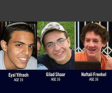 http://upload.wikimedia.org/wikipedia/ru/thumb/a/a0/3_Kidnapped_Teens.jpg/220px-3_Kidnapped_Teens.jpg