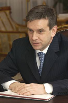 https://upload.wikimedia.org/wikipedia/commons/thumb/c/c3/Mikhail_Zurabov.png/200px-Mikhail_Zurabov.png