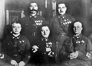 https://upload.wikimedia.org/wikipedia/commons/thumb/f/fe/5marshals_01.jpg/300px-5marshals_01.jpg