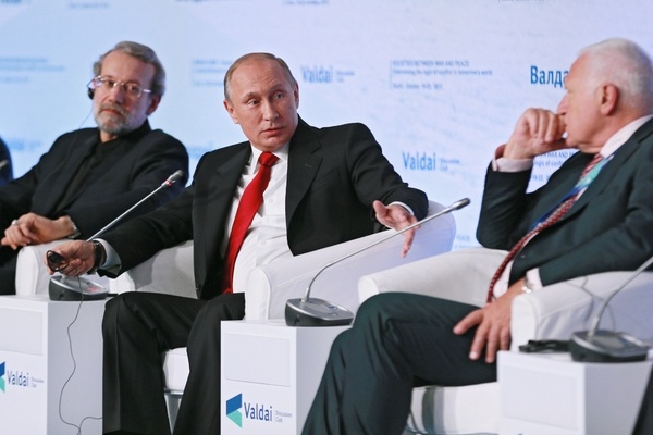 http://icdn.lenta.ru/images/2015/10/23/02/20151023025932315/detail_07f8d3db8d3fd2b7b90554aa69a13bef.jpg