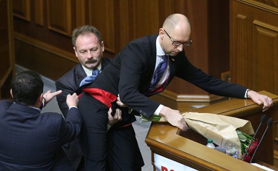 http://pics.v6.top.rbk.ru/v6_top_pics/resized/550xH/media/img/4/42/754498372890424.jpg