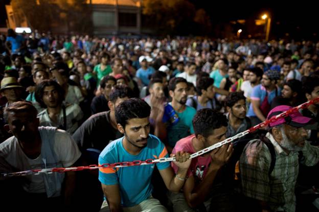 http://www.konzervativnyvyber.sk/wp-content/uploads/2015/09/APTOPIX_Greece_Migrants932984283059.jpg