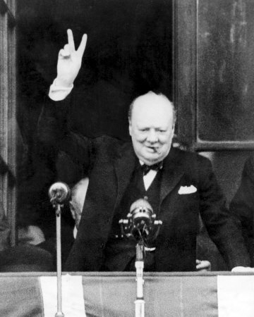 http://fromparistolondon.blogs.france24.com/sites/blogs.france24.com/files/storyblogimgs/user154/winston%20churchill.jpg