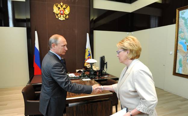 http://static.kremlin.ru/media/events/photos/big2x/mBsvKTI38amdZEL3V9laNhEBnm8NAabh.jpg