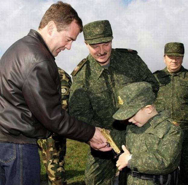 http://medialeaks.ru/wp-content/uploads/2015/09/kolya-04.jpg